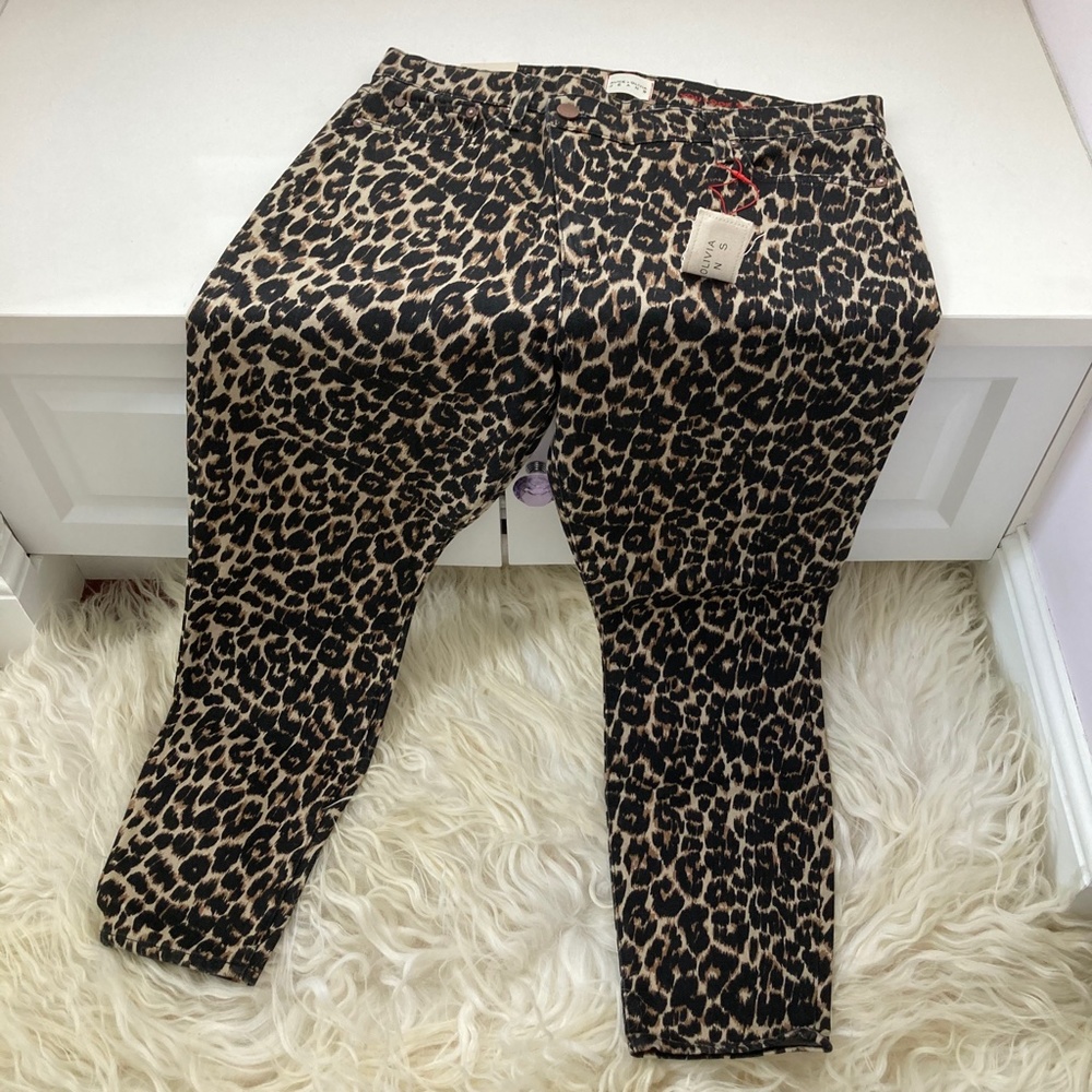 ALICE + OLIVIA High-Rise Straight Leg Jeans - Picture 3 of 11